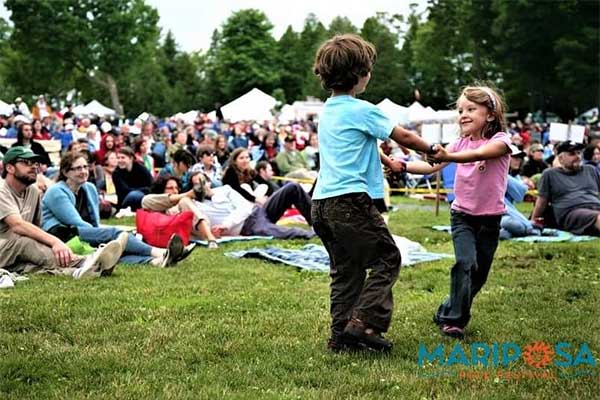 ToDoOntario-Mariposa-Folk-Festival-kids-dancing.jpg