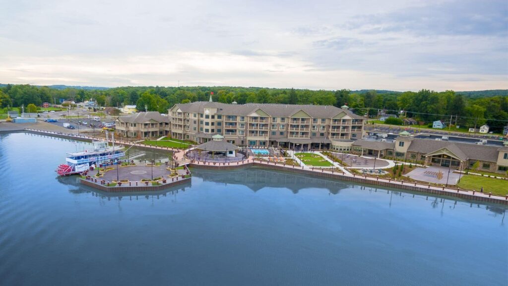 10.-Chautauqua-Harbor-Hotel-Photo-Courtesy-of-Chautauqua-County-Visitors-Bureau.jpg