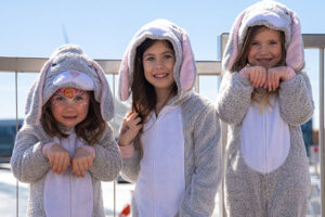 ToDoOntario-Friday-Harbour-Resort-girls-Easter-rabbits.jpg