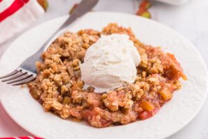 Rhubarb-Crisp-LR-20.jpg