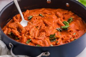 One-Pot-Creamy-Tomato-Pasta-LR-15.jpg