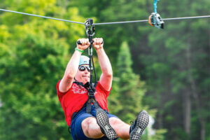 ToDoOntario-Snow-Valley-Resort-zipline.jpg