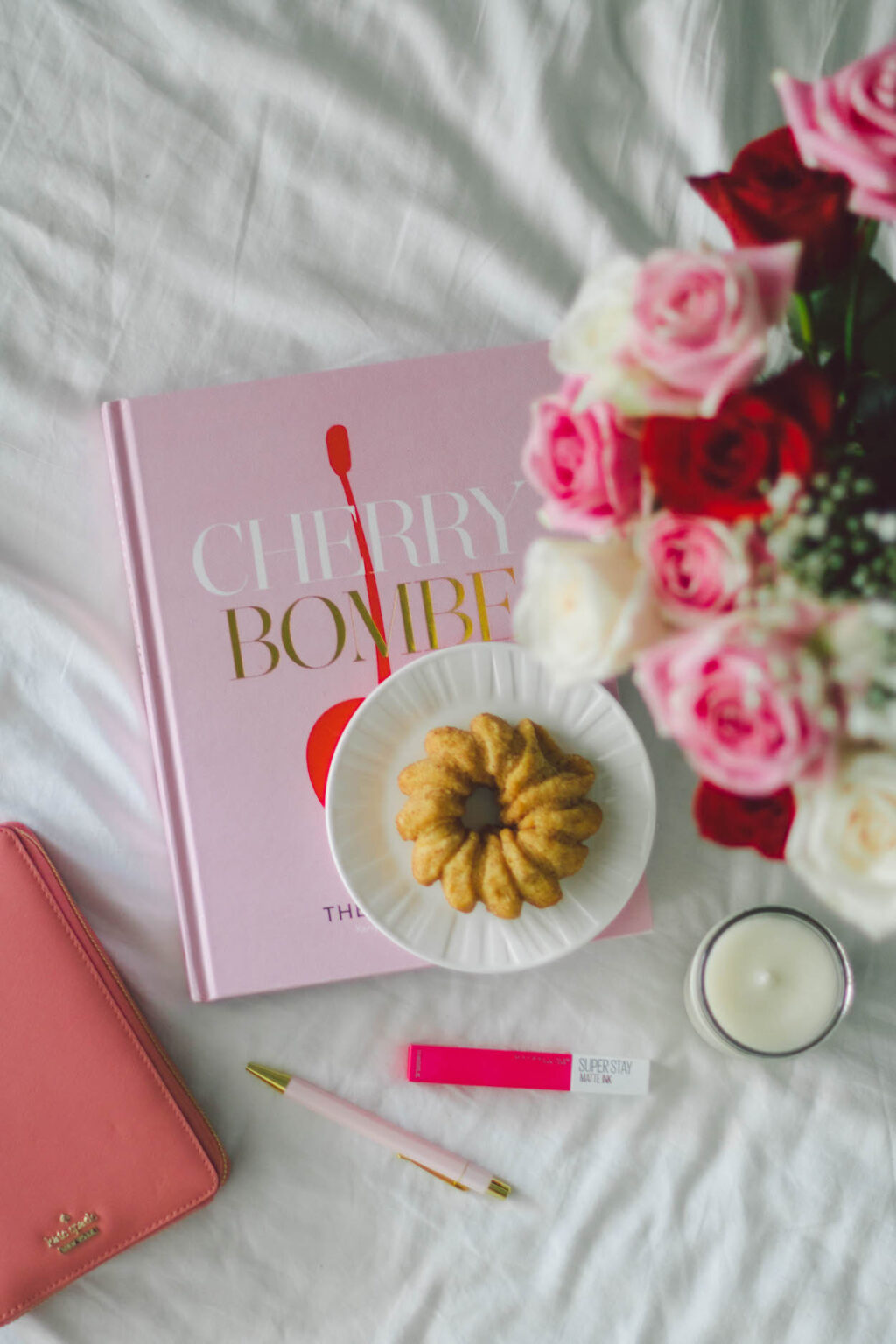 Best-accessories-to-improve-your-Instagram-game-how-to-take-good-Insta-photos-top-props-for-IG-photo.jpeg