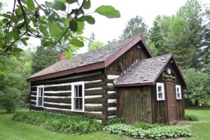 ToDoOntario-Parry-Sound-Ghost-Towns-Humphrey-Museum.jpg