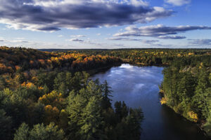 ToDoOntario-Ottawa-Valley-Tourism-fall-Shaw-Woods.jpg
